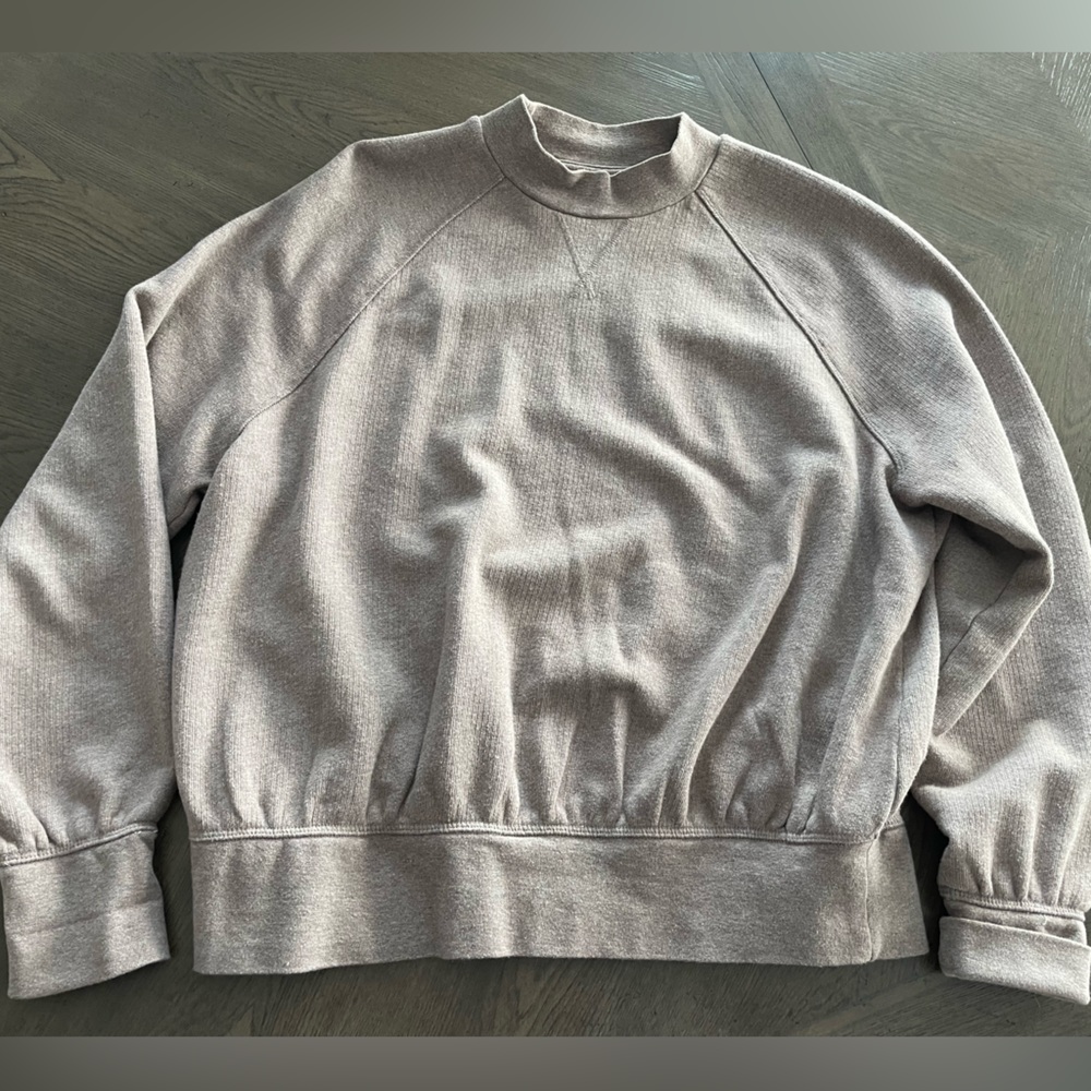 Dusty Rose sweater look sweatshirt